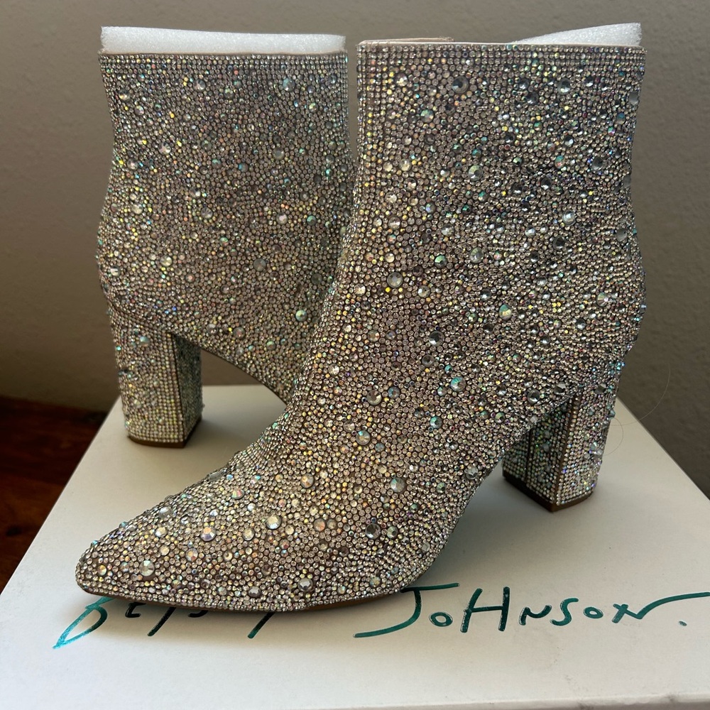 Betsey Johnson CADY Booties